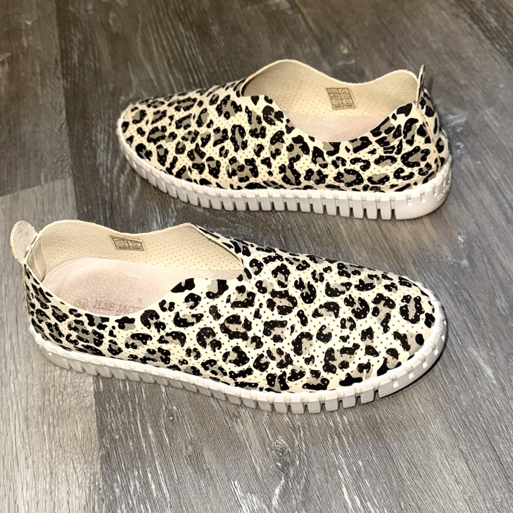 Ilese Jacobsen Tulip 139 Perforated Sneaker Size 5.5